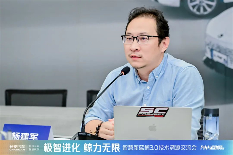 共鑒新鯨彩12.jpg